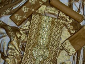 Eid Collection 2025 – ESL-07A/B-24 | Heavy Embroidered Lawn Suit with Chiffon Dupatta