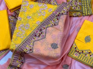 Eid Collection 2025 – ESL-07A/B-24 | Heavy Embroidered Lawn Suit with Chiffon Dupatta