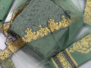 Eid Collection 2025 – ESL-07A/B-24 | Heavy Embroidered Lawn Suit with Chiffon Dupatta